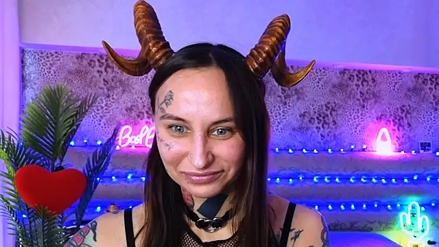 Snapshot of Cool_Freak_ chatting on 03.23.25 Cool Freak online show from 03.23.25