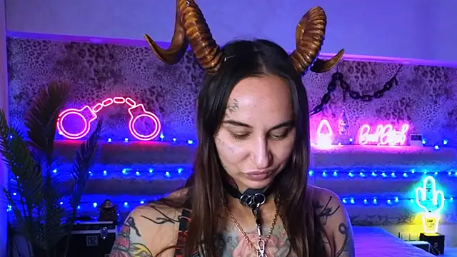 Snapshot of Cool_Freak_ chatting on 09.27.25 Cool Freak online show from 09.27.25