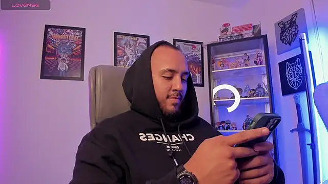 Snapshot of luck_spartans chatting on 10.04.25 luck spartans online show from 10.04.25