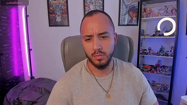 Snapshot of luck_spartans chatting on 10.07.25 luck spartans online show from 10.07.25