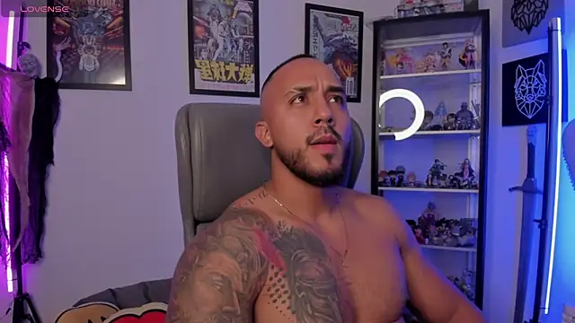 Snapshot of luck_spartans chatting on 10.17.25 luck spartans online show from 10.17.25