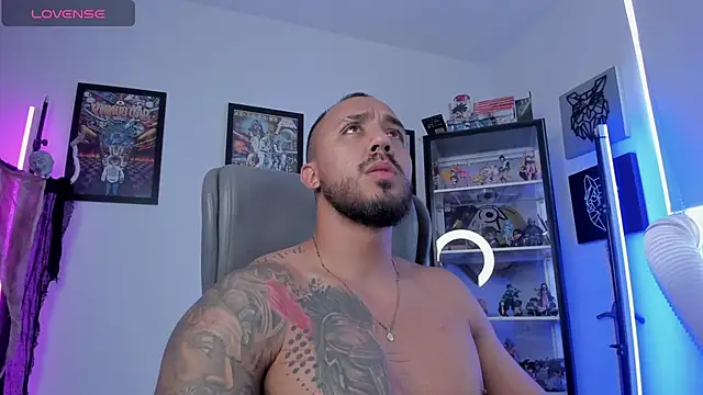 Snapshot of luck_spartans chatting on 10.27.25 luck spartans online show from 10.27.25