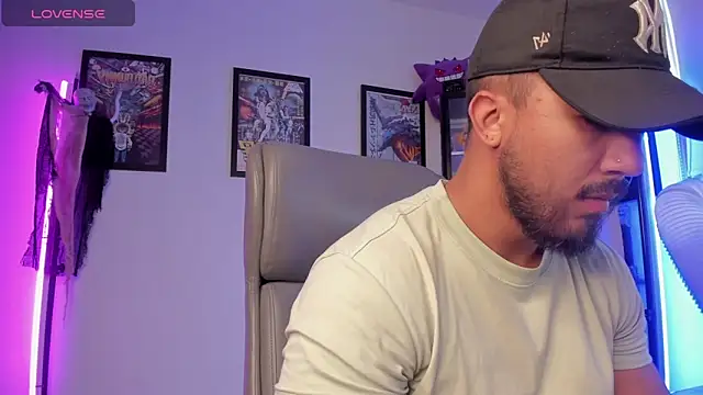 Snapshot of luck_spartans chatting on 11.04.25 luck spartans online show from 11.04.25