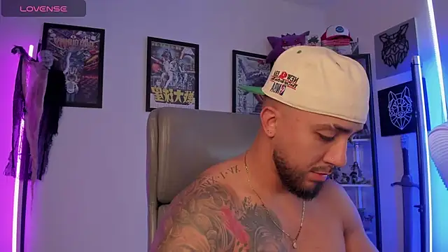 Snapshot of luck_spartans chatting on 11.07.25 luck spartans online show from 11.07.25