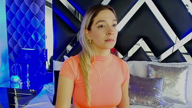 victoriaa lee  online show from 03.19.25