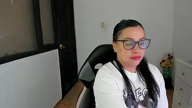 smile sweetpao online show from 11.01.25