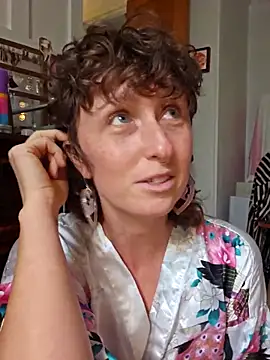 mossy kiss online show from 10.08.25