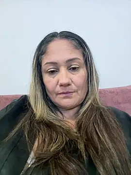 Snapshot of gabiTetas chatting on 02.28.26 gabiTetas online show from 02.28.26