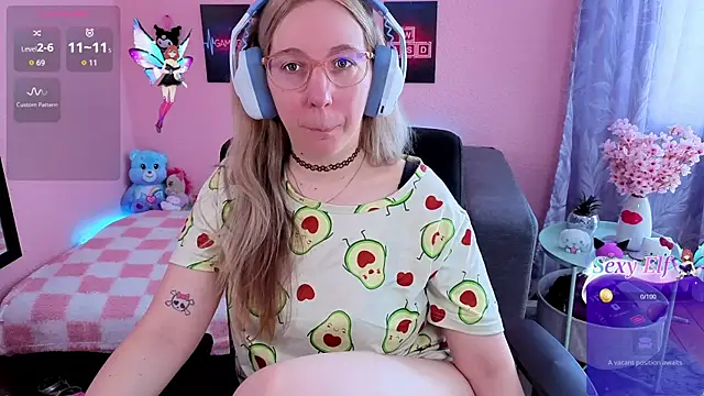 JustKerry online show from 04.17.26