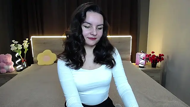 JasmineAsha online show from 11.30.25