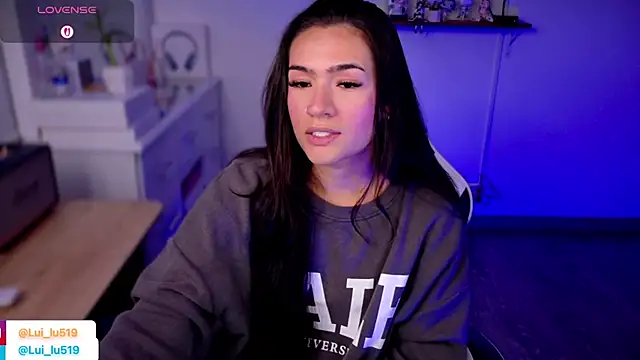 ImLui lu online show from 10.19.25