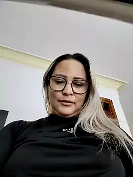 WANDAFOXX1 online show from 12.29.24