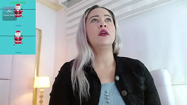 WANDAFOXX1 online show from 01.04.25