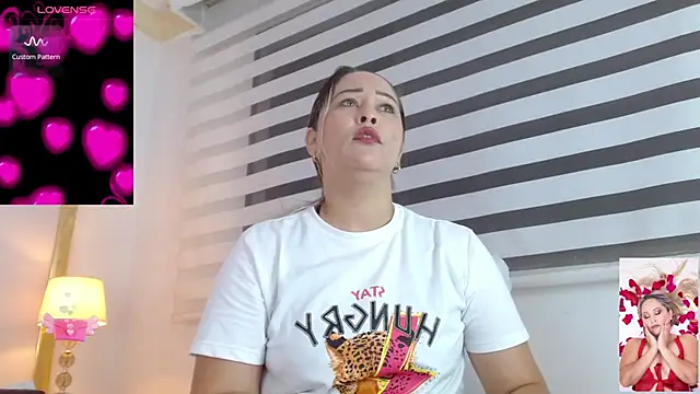WANDAFOXX1 online show from 02.13.25