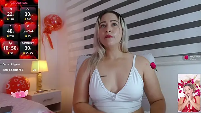 WANDAFOXX1 online show from 02.18.25