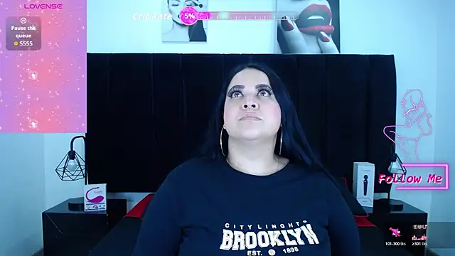 Snapshot of valentina_fox01 chatting on 02.24.26 valentina fox01 online show from 02.24.26