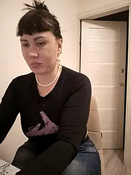 Snapshot of ROXOLANAA_SEXY chatting on 02.28.25 ROXOLANAA SEXY online show from 02.28.25