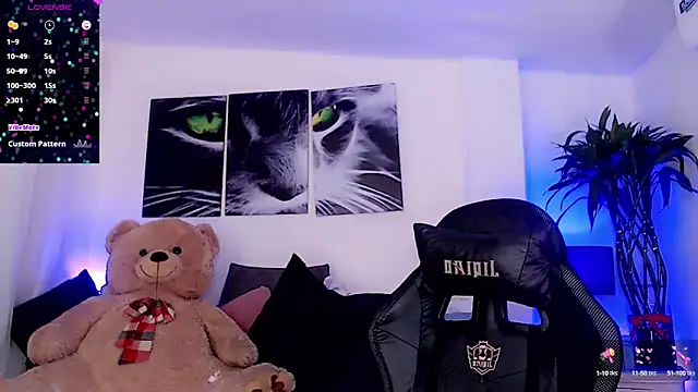 Snapshot of Sophiesweet5 chatting on 02.02.25 Sophiesweet5 online show from 02.02.25