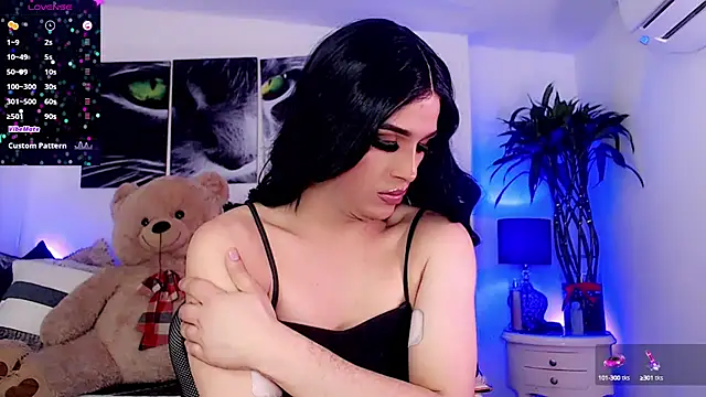 Snapshot of Sophiesweet5 chatting on 02.04.25 Sophiesweet5 online show from 02.04.25