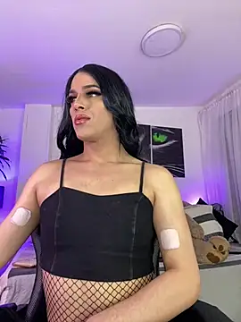 Snapshot of Sophiesweet5 chatting on 02.05.25 Sophiesweet5 online show from 02.05.25