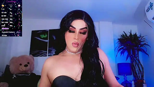 Snapshot of Sophiesweet5 chatting on 10.06.25 Sophiesweet5 online show from 10.06.25