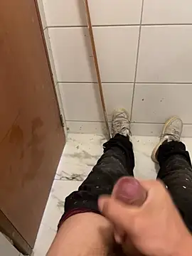 Snapshot of galleggo chatting on 04.06.26 galleggo online show from 04.06.26