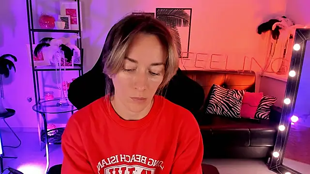 RebeccaMartinez online show from 12.06.24