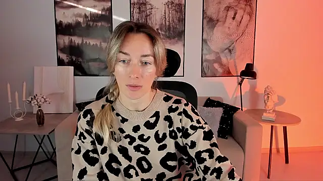 RebeccaMartinez online show from 12.07.24