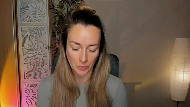 RebeccaMartinez online show from 02.25.26