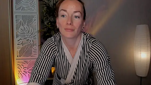 RebeccaMartinez online show from 06.03.26