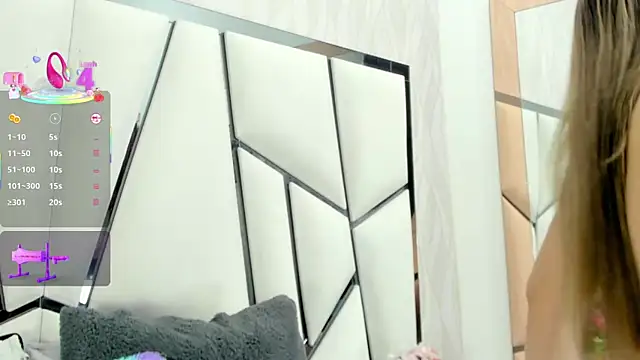 Snapshot of kimberly7_ chatting on 03.22.25 kimberly7 online show from 03.22.25