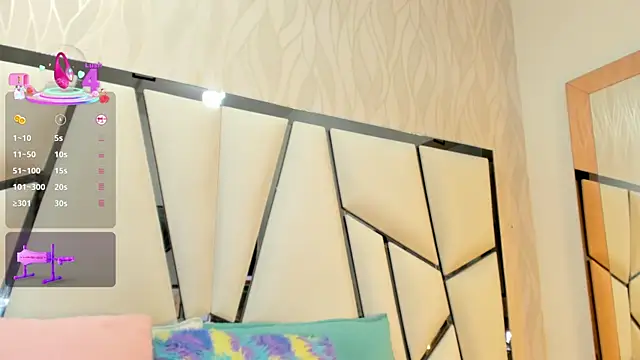 Snapshot of kimberly7_ chatting on 09.15.25 kimberly7 online show from 09.15.25