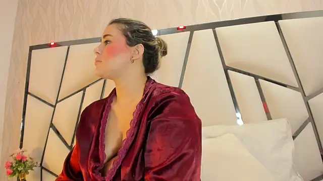 Snapshot of kimberly7_ chatting on 10.15.25 kimberly7 online show from 10.15.25