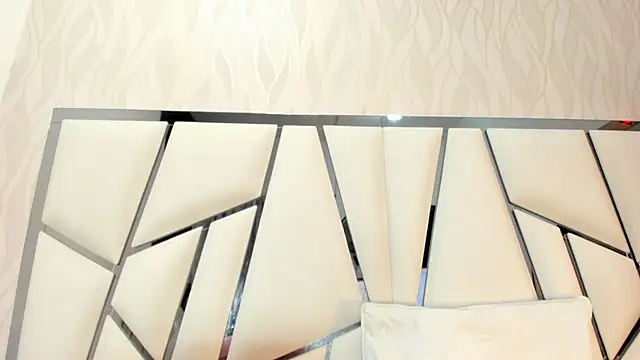 Snapshot of kimberly7_ chatting on 11.05.25 kimberly7 online show from 11.05.25