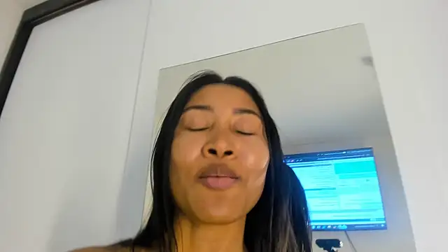 rachel evansxx online show from 02.02.25