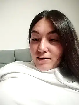 Snapshot of katha_steele_ chatting on 10.22.25 katha steele online show from 10.22.25