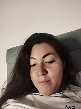 Snapshot of katha_steele_ chatting on 11.14.25 katha steele online show from 11.14.25