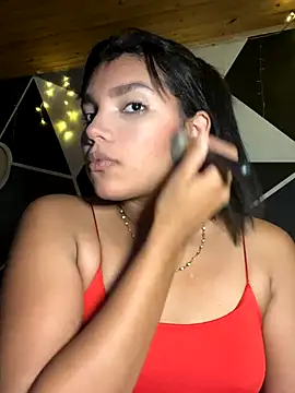 Snapshot of emilyharber chatting on 10.09.25 emilyharber online show from 10.09.25