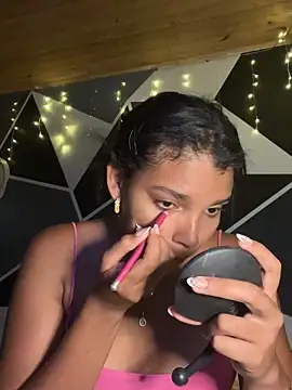 Snapshot of emilyharber chatting on 10.30.25 emilyharber online show from 10.30.25