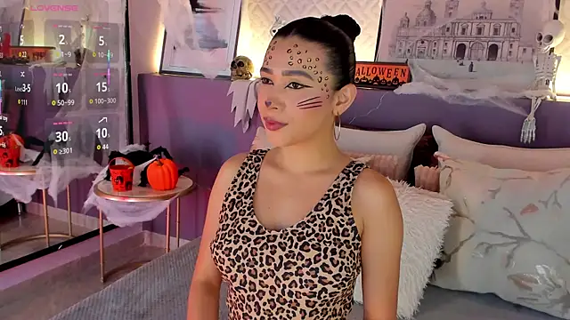 Snapshot of susan_cute198 chatting on 11.01.25 susan cute198 online show from 11.01.25