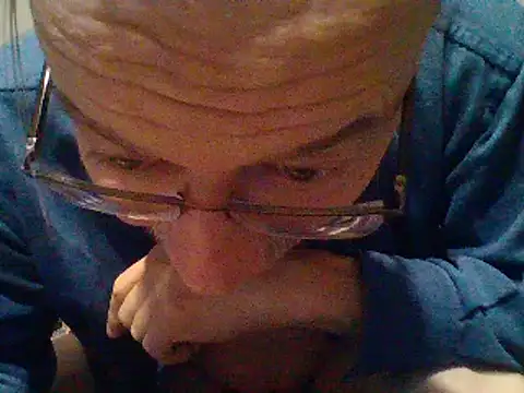 Snapshot of cumloverboyxx69 chatting on 01.28.25 cumloverboyxx69 online show from 01.28.25