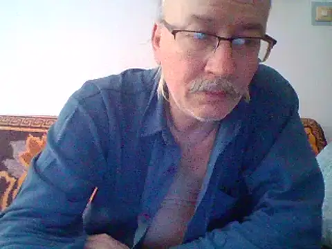 Snapshot of cumloverboyxx69 chatting on 02.20.25 cumloverboyxx69 online show from 02.20.25