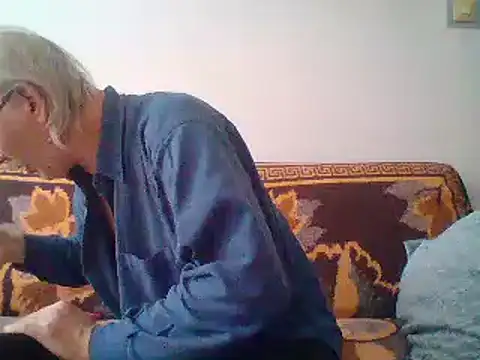 Snapshot of cumloverboyxx69 chatting on 02.24.25 cumloverboyxx69 online show from 02.24.25