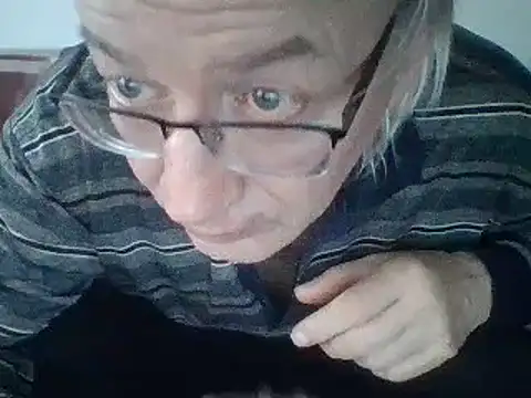 Snapshot of cumloverboyxx69 chatting on 03.14.25 cumloverboyxx69 online show from 03.14.25