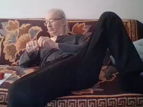 Snapshot of cumloverboyxx69 chatting on 03.22.25 cumloverboyxx69 online show from 03.22.25