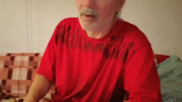 Snapshot of cumloverboyxx69 chatting on 10.10.25 cumloverboyxx69 online show from 10.10.25