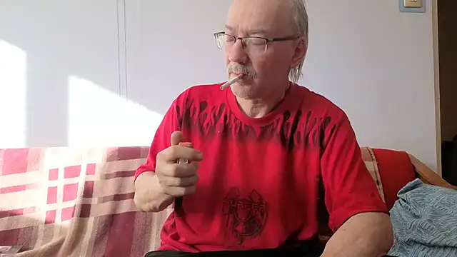 Snapshot of cumloverboyxx69 chatting on 10.23.25 cumloverboyxx69 online show from 10.23.25