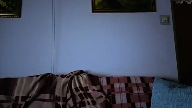 Snapshot of cumloverboyxx69 chatting on 10.24.25 cumloverboyxx69 online show from 10.24.25