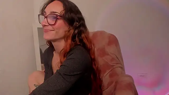 Snapshot of _lh_ chatting on 01.18.26 lh online show from 01.18.26