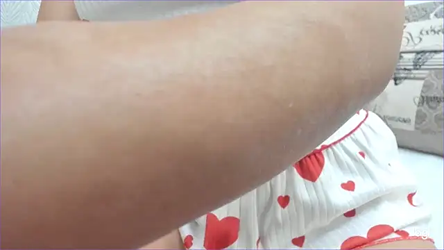 Snapshot of Hanah_cho_cho chatting on 10.22.25 Hanah cho cho online show from 10.22.25